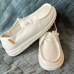 Hey Dude Wendy Slub Canvas Sz.9 NEW w/o tags